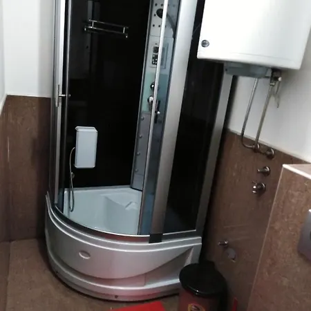 Apartman 1 *
